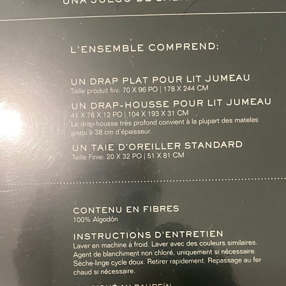 Lauren Ralph Lauren Twin Sheet Set with Blue Dots - Picture 4 of 6